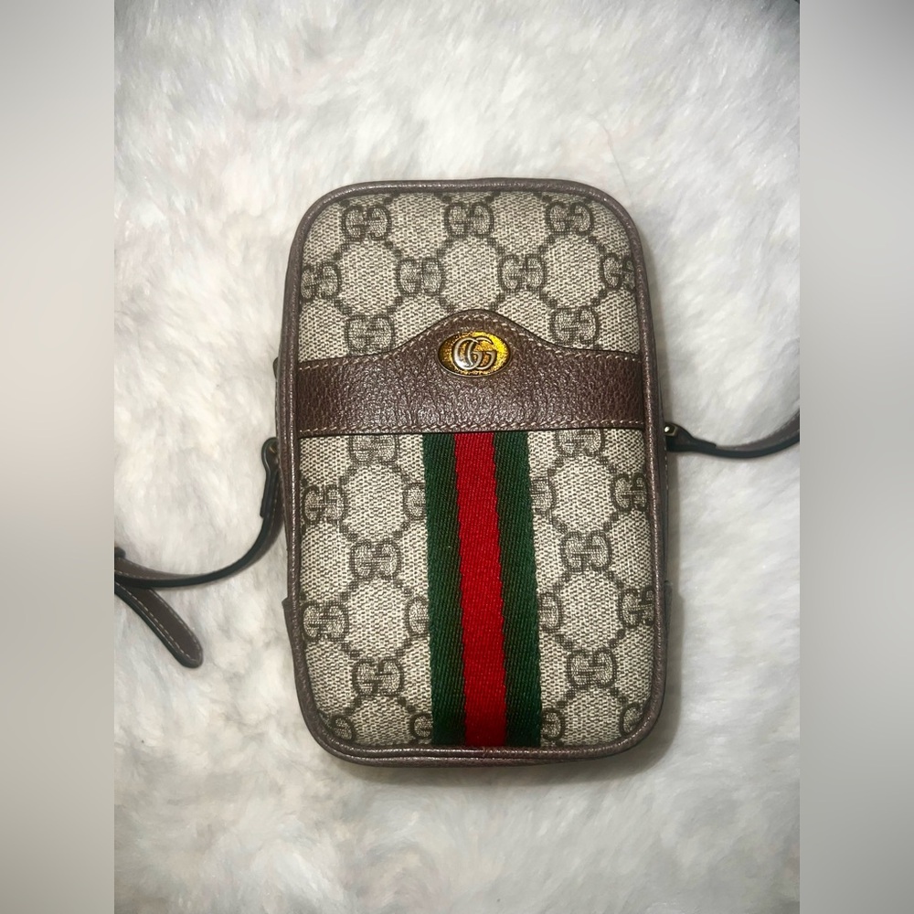 Authentic Small Gucci cross body bag